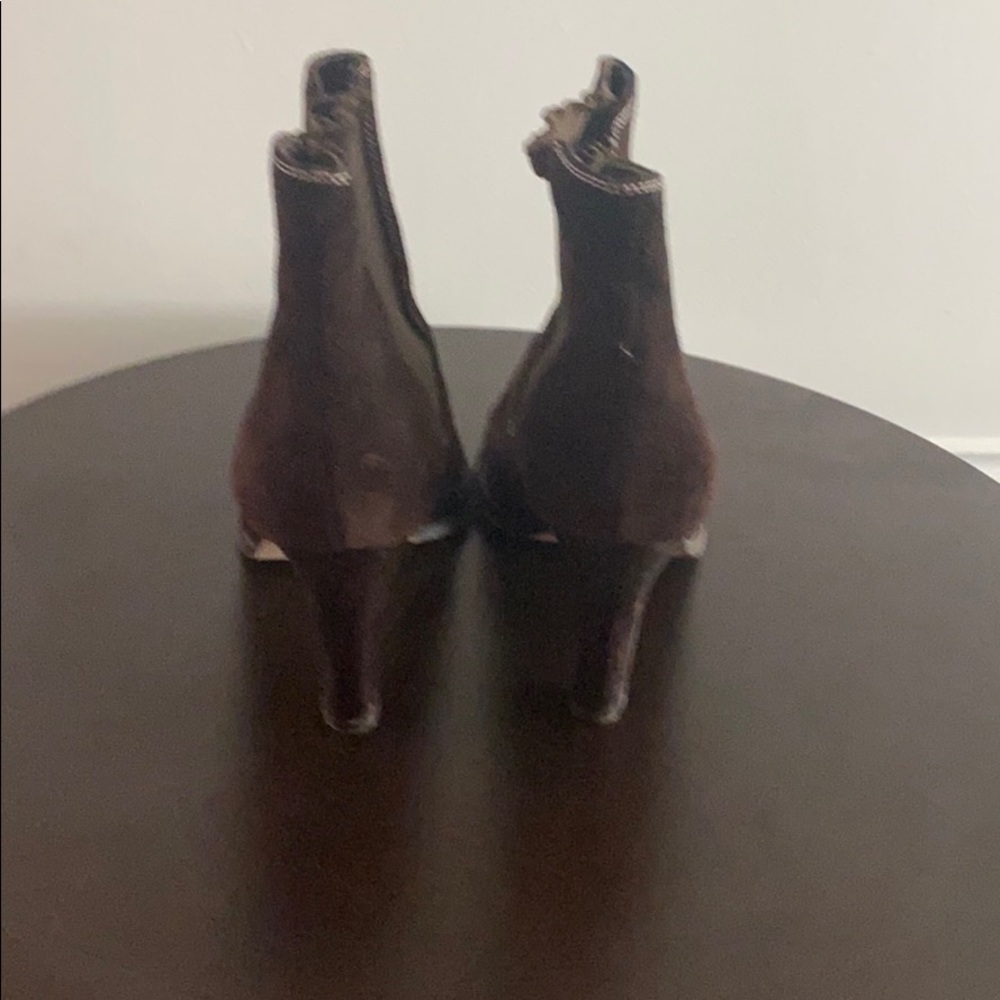 SHOES - Picture 4 of 4